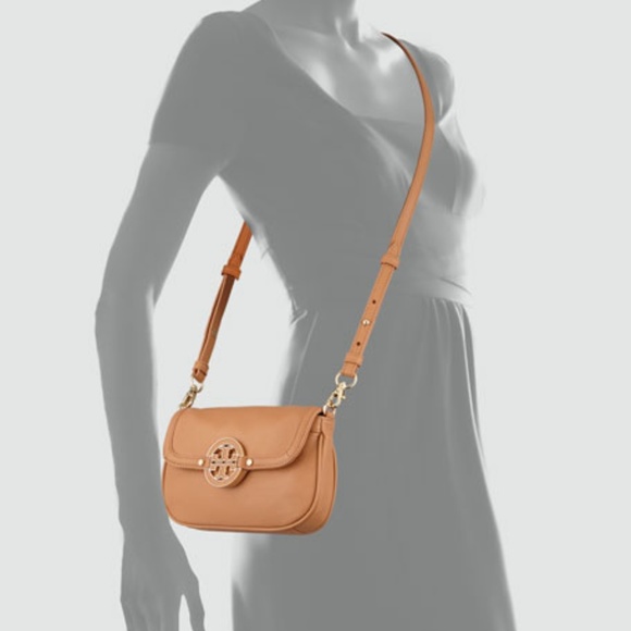 Tory Burch Amanda Crossbody - Picture 3 of 7